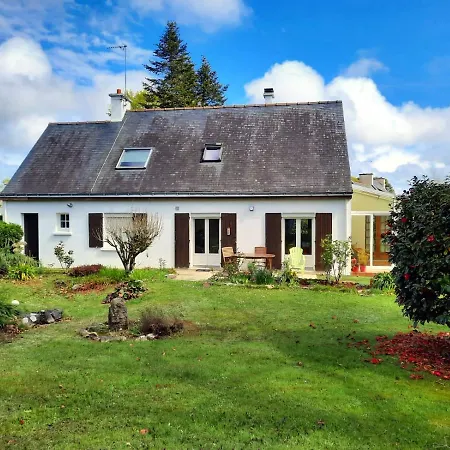 Maison Familiale Avec Grand Jardin - Proche Crach