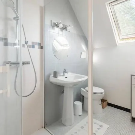 Maison Familiale Avec Grand Jardin - Proche Crach